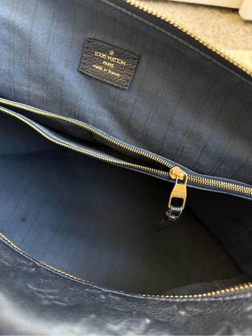 Authentic Louis Vuitton Monogram Empreinte Lumineuse GM bag in Navy Blue - Picture 12 of 16